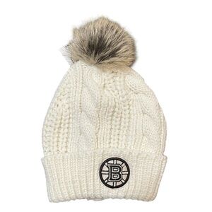 NWT Women’s Boston Bruins winter hat
